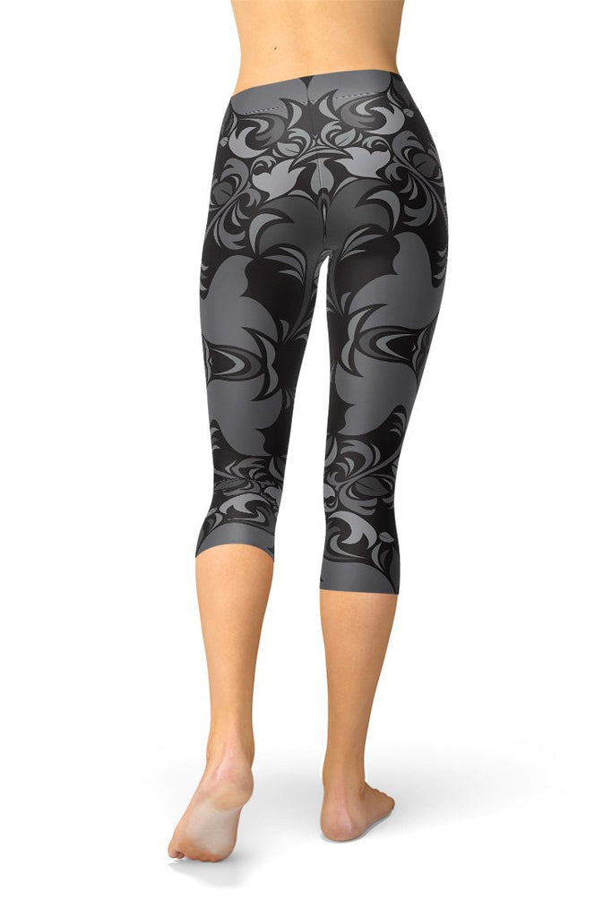 Black & Gray Printed Floral Capri Leggings-Satori Stylez